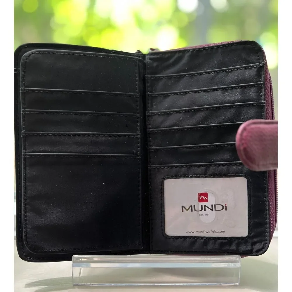 Mundi Burgundy Bifold leather wallet